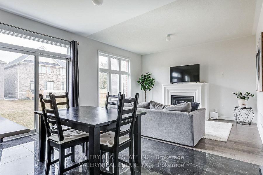 26 Sam Battaglia Cres, Georgina — 8