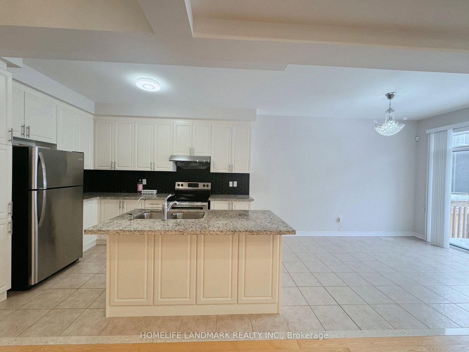 36 Applegate Dr, East Gwillimbury — 6