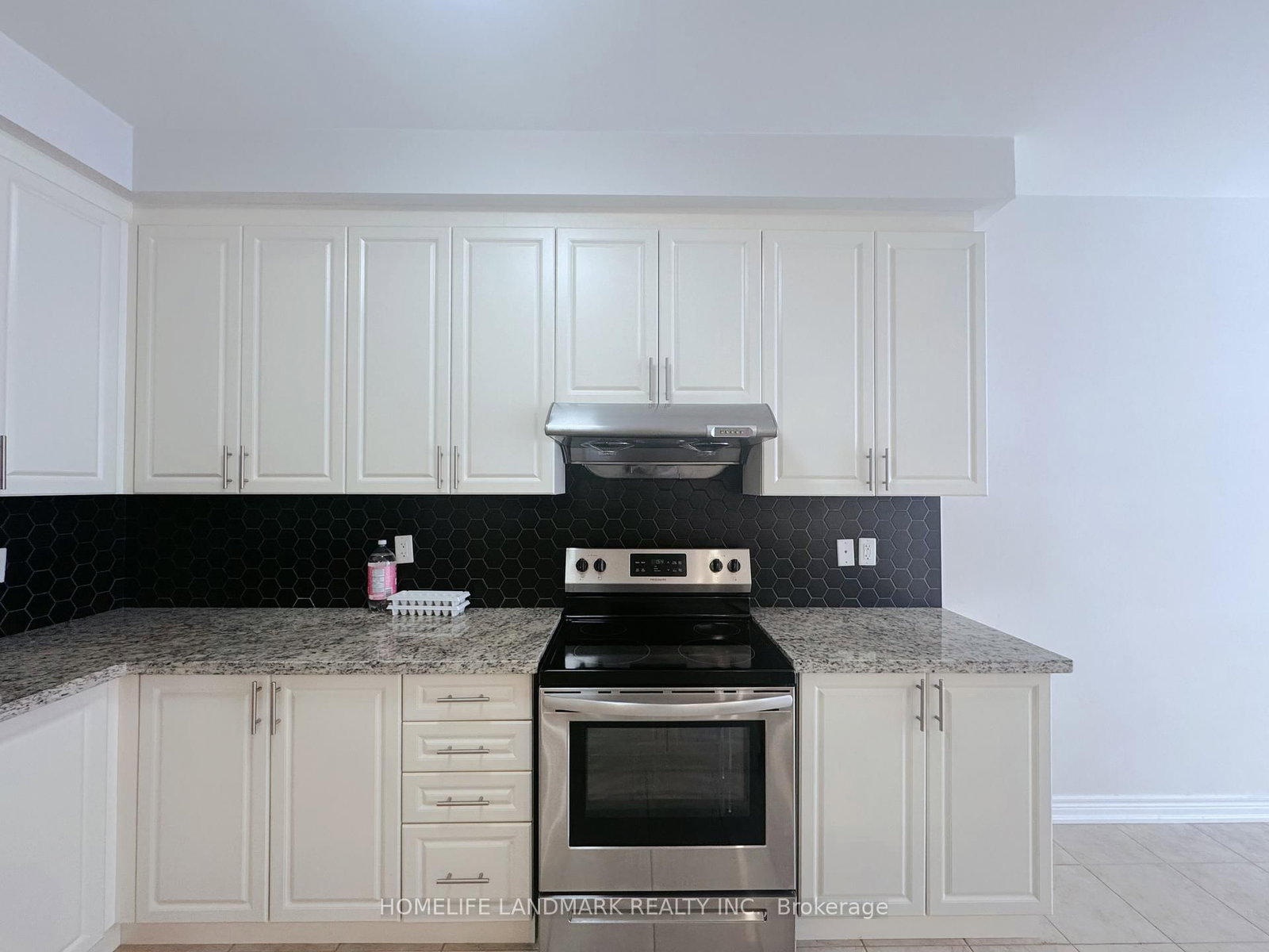 36 Applegate Dr, East Gwillimbury — 7
