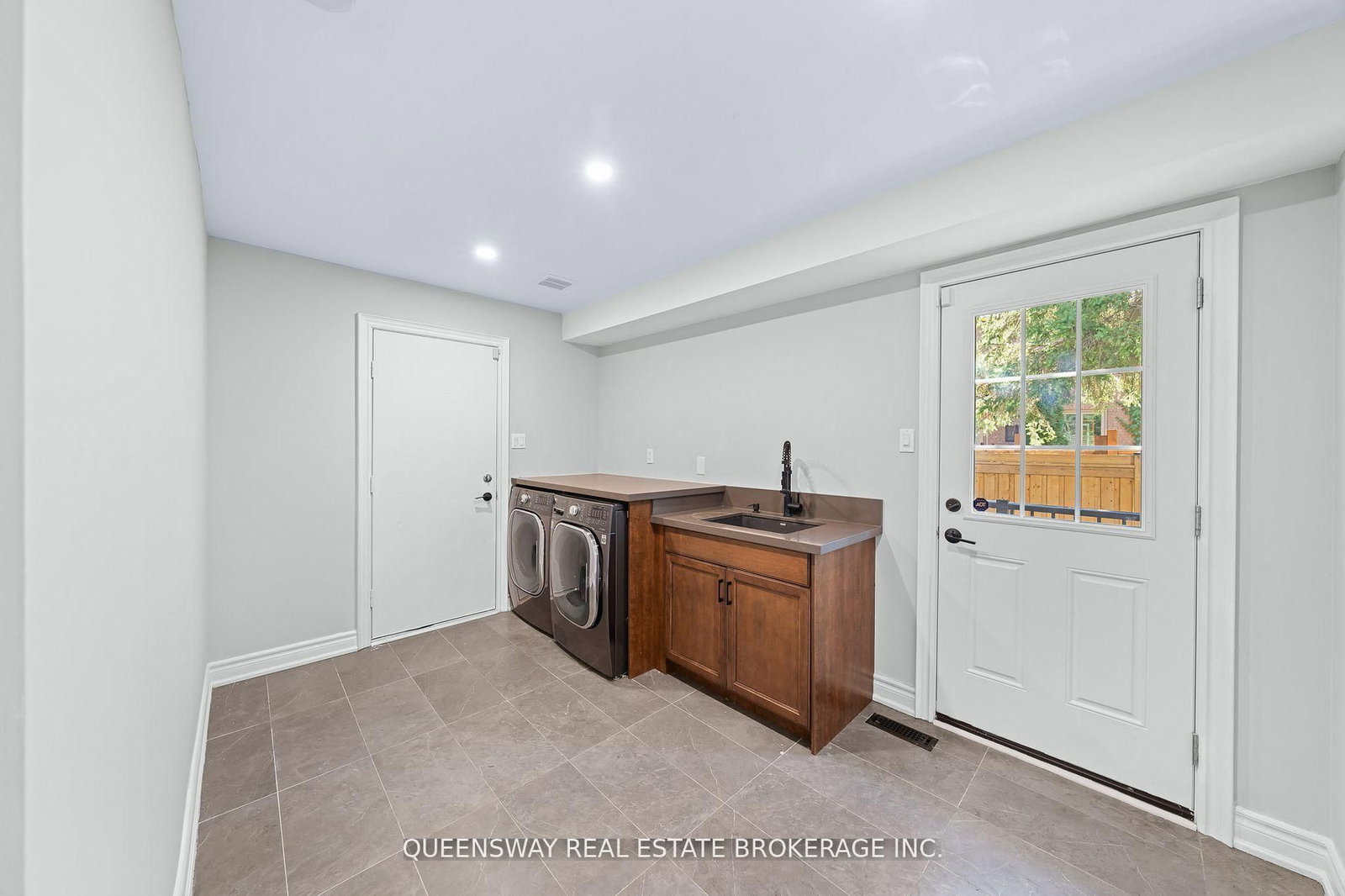 619 Culler Mews, Newmarket — 28