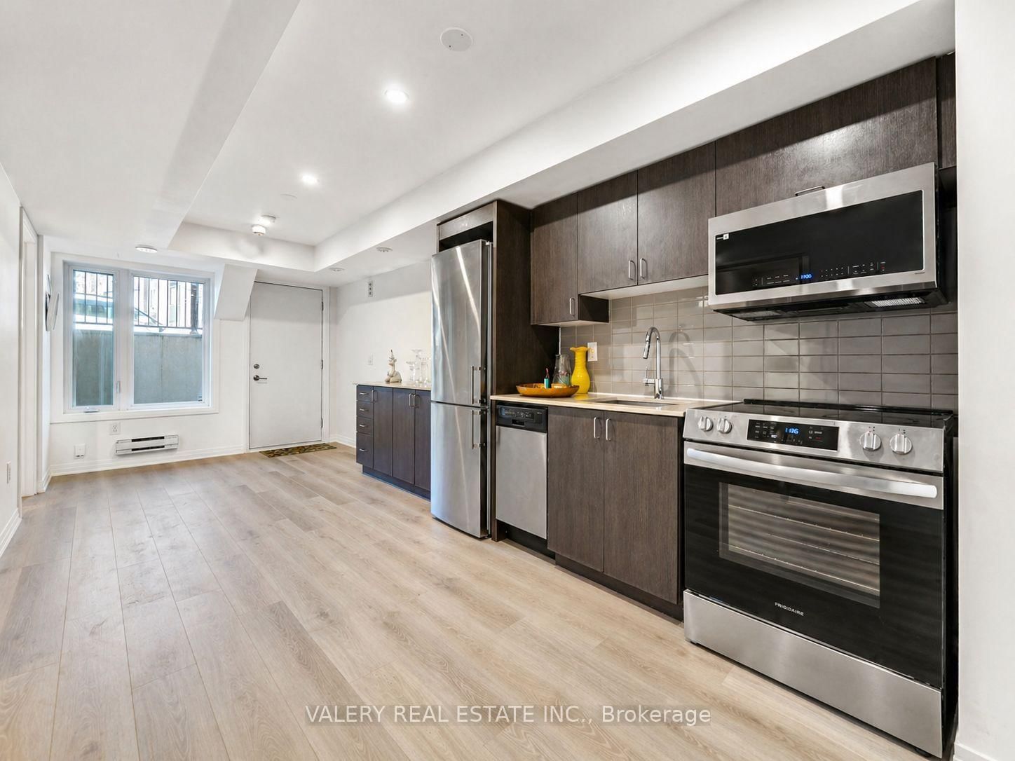 1-183 William Duncan Rd, Toronto — 8