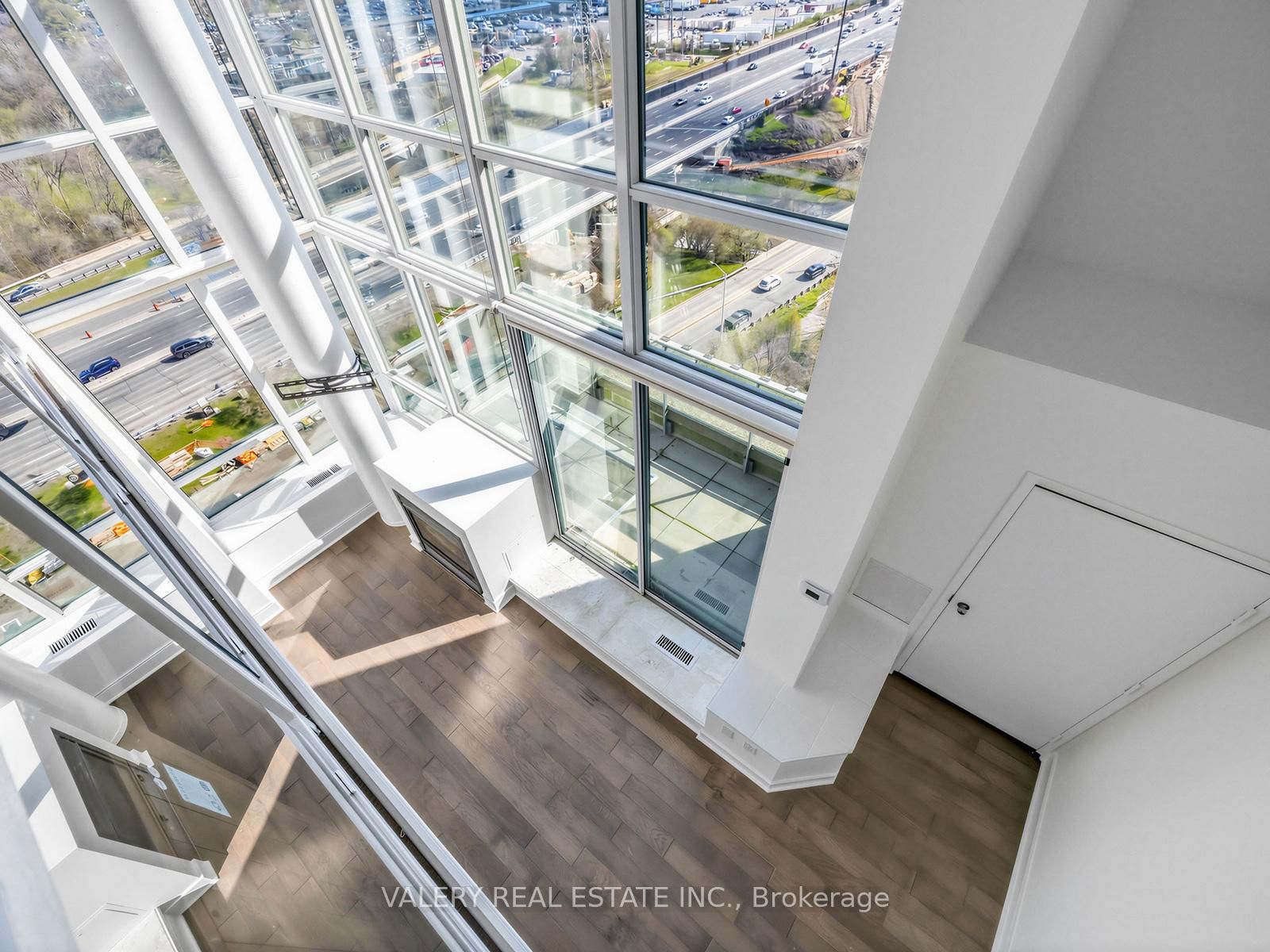 827-250 Manitoba St, Toronto — 7
