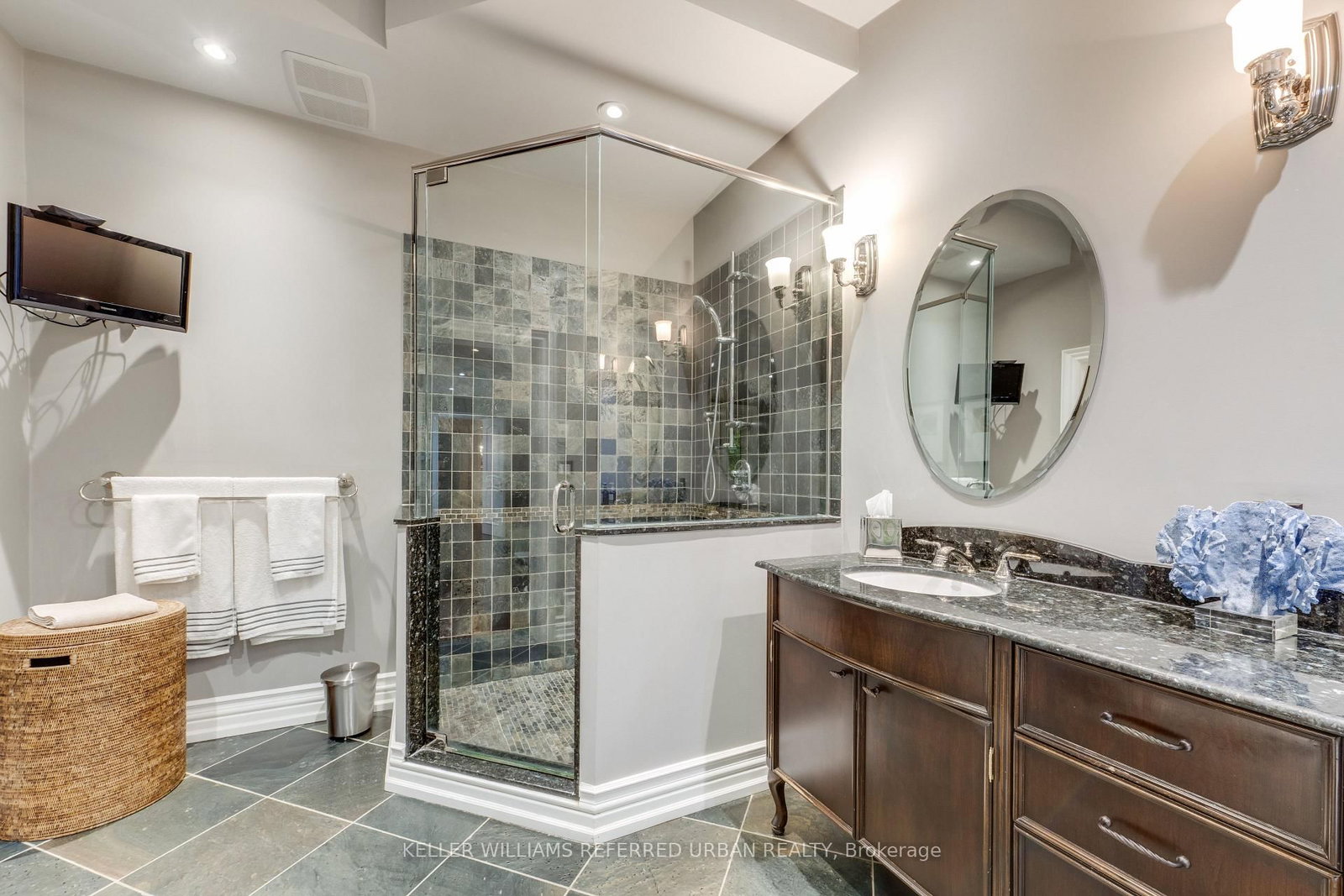11 Country Club Dr, Toronto — 18