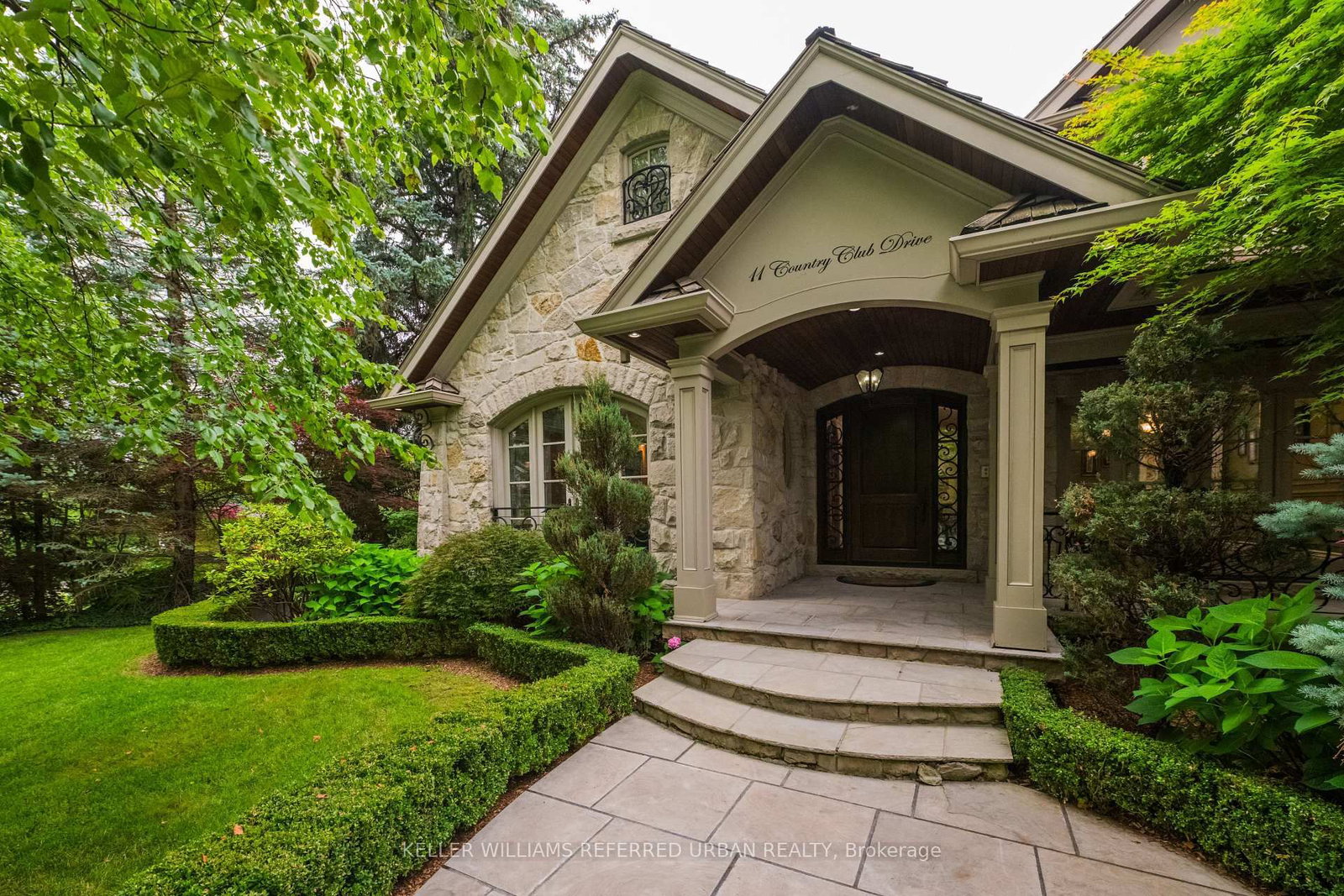 11 Country Club Dr, Toronto — 2
