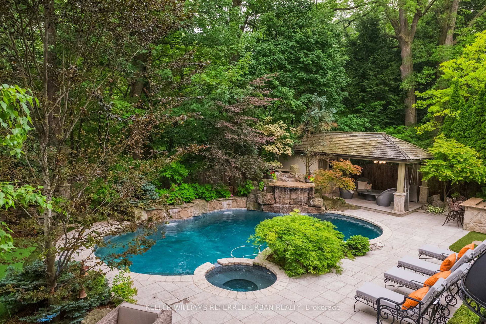 11 Country Club Dr, Toronto — 37