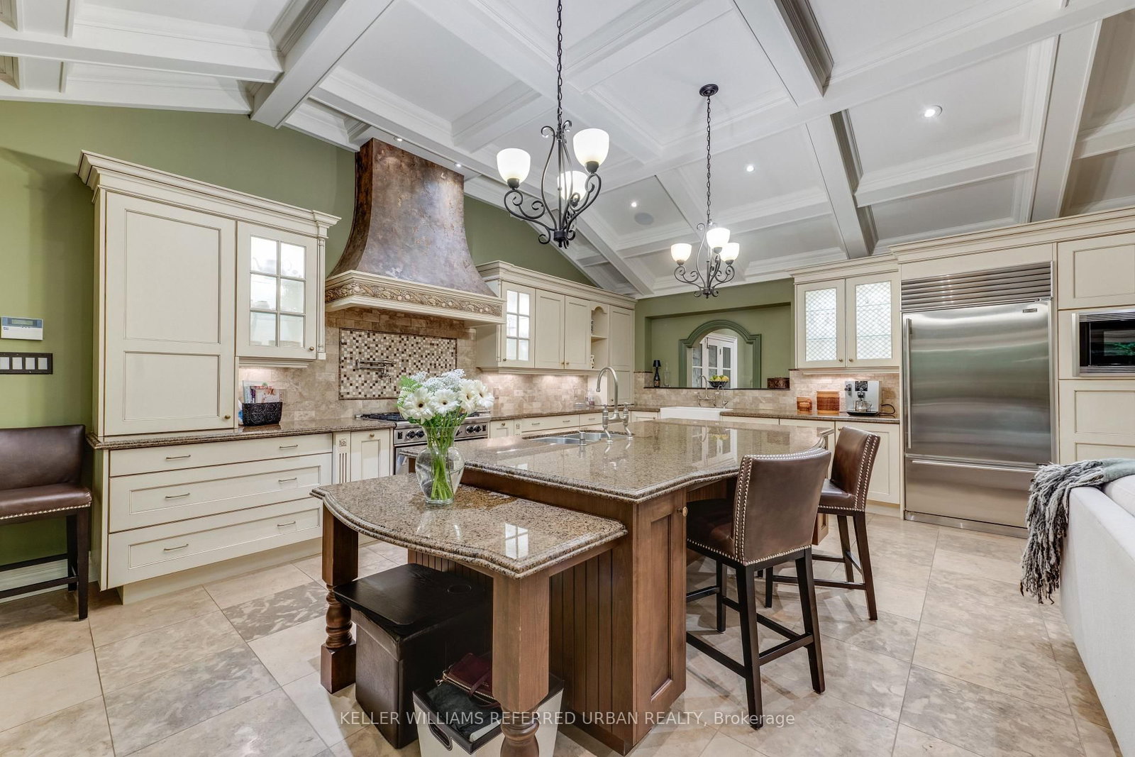 11 Country Club Dr, Toronto — 4