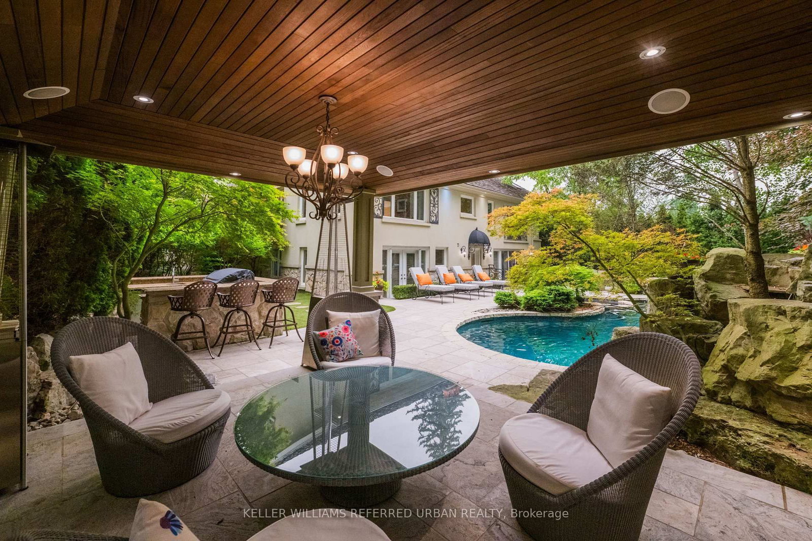 11 Country Club Dr, Toronto — 44