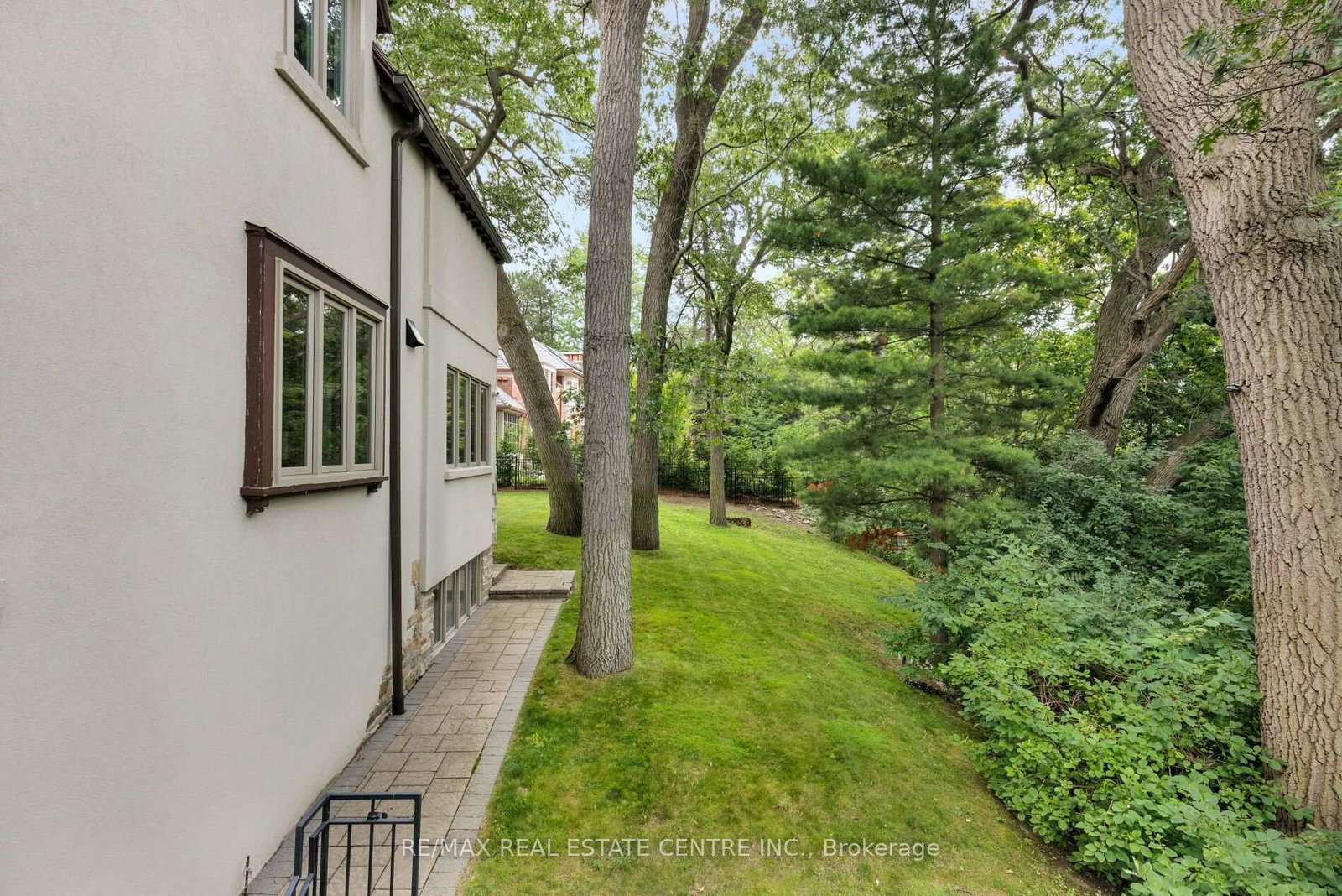 7 Riverside Tr, Toronto — 14