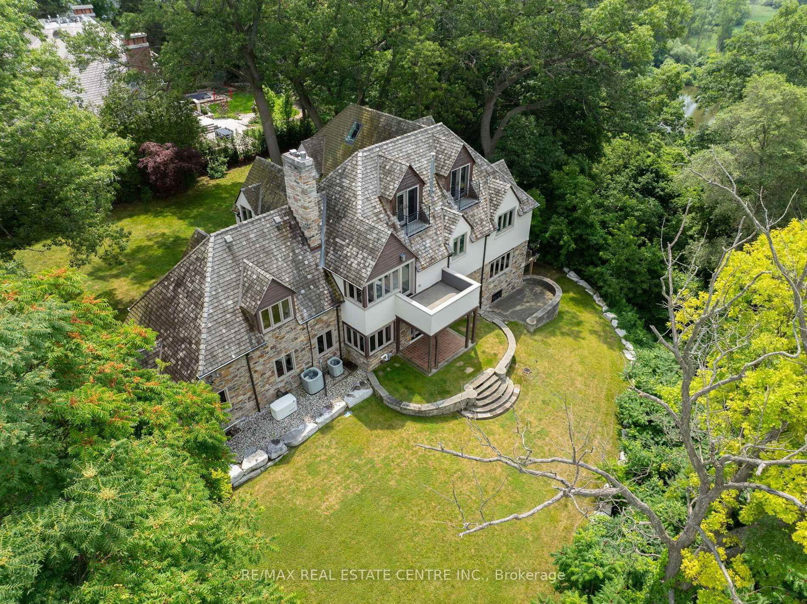 7 Riverside Tr, Toronto — 48