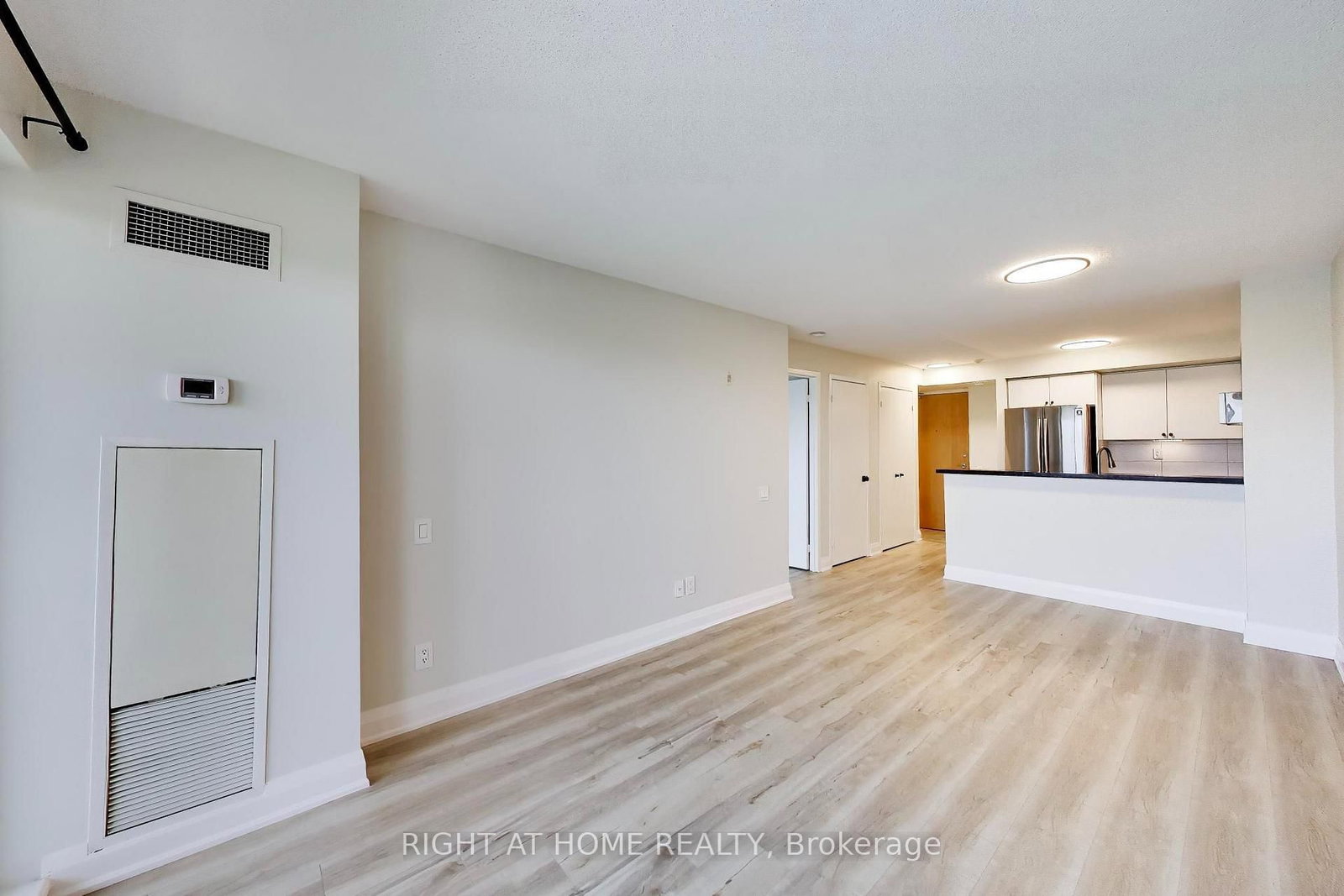 407-1040 The Queensway, Toronto — 15