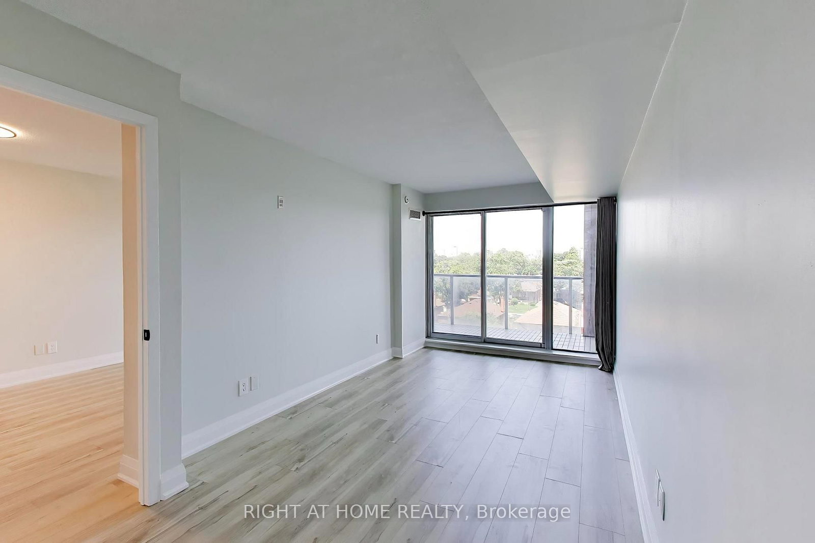 407-1040 The Queensway, Toronto — 23