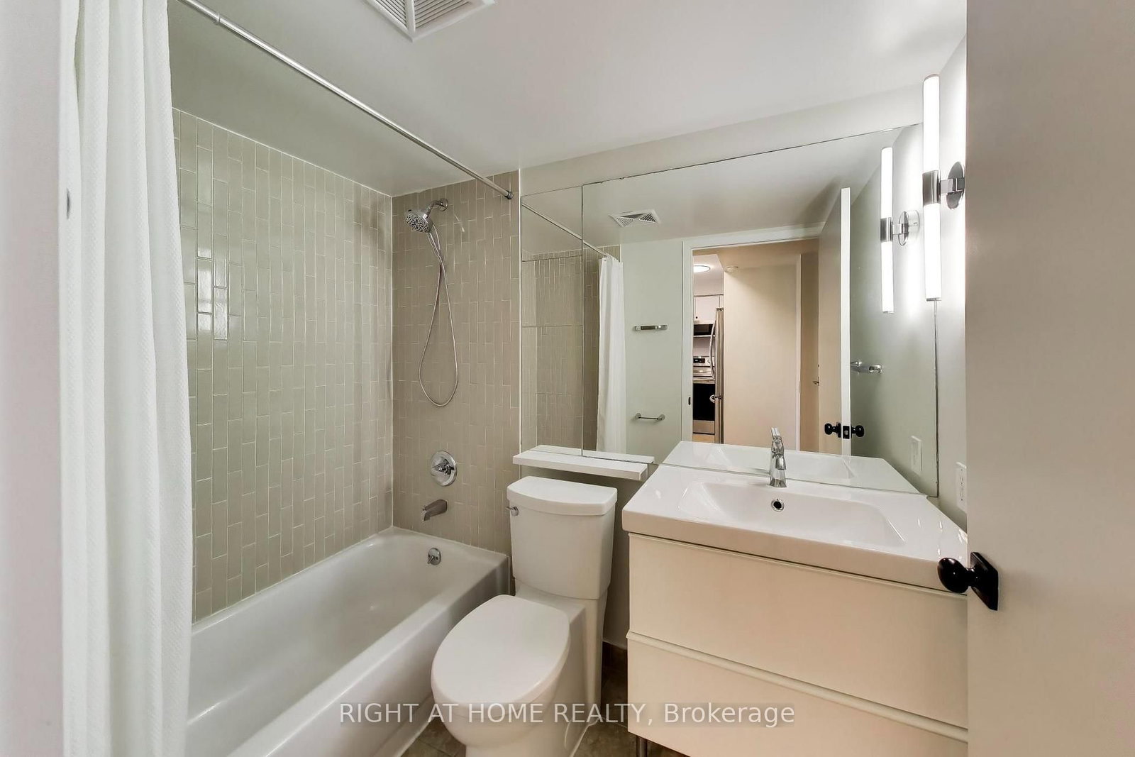 407-1040 The Queensway, Toronto — 25