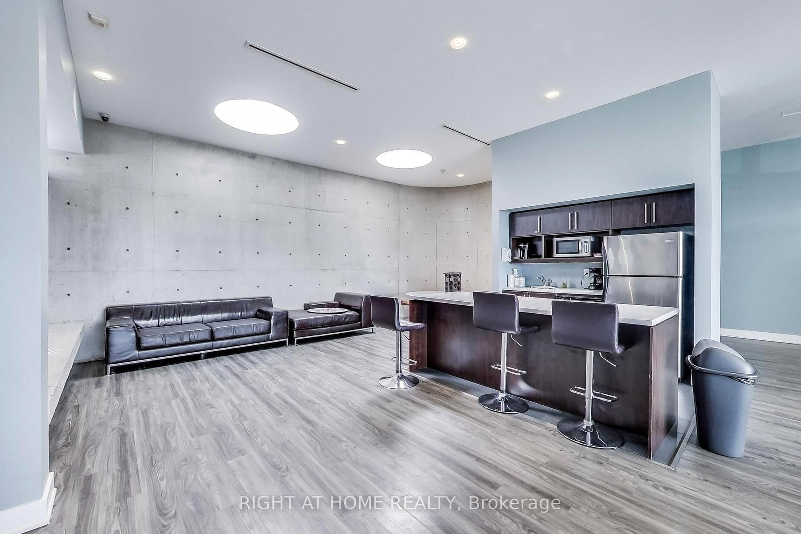 407-1040 The Queensway, Toronto — 33