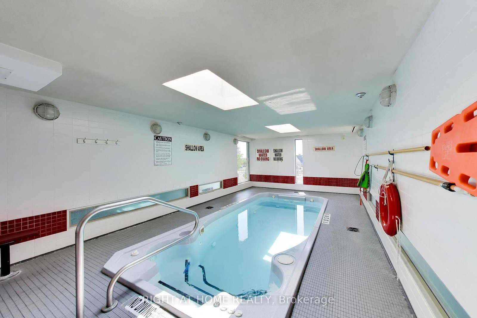 407-1040 The Queensway, Toronto — 34
