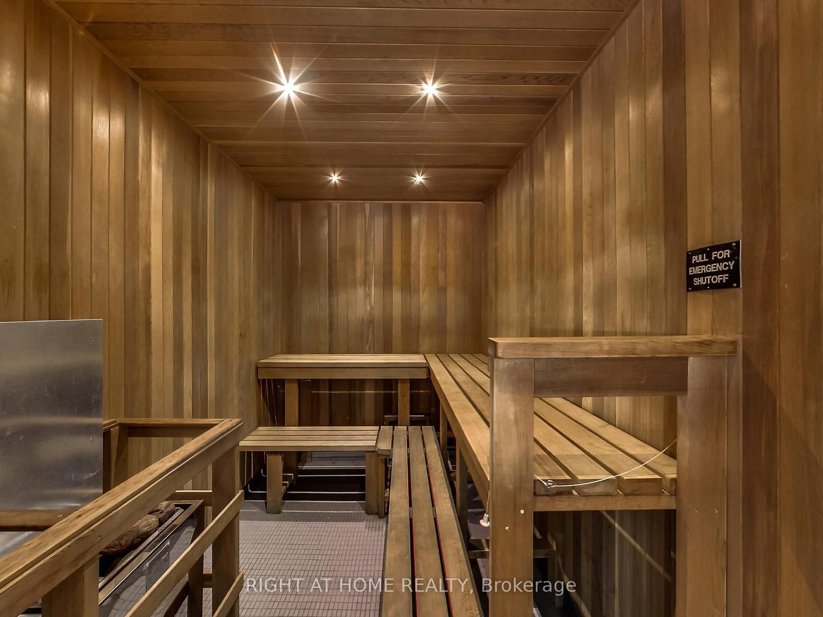 407-1040 The Queensway, Toronto — 35