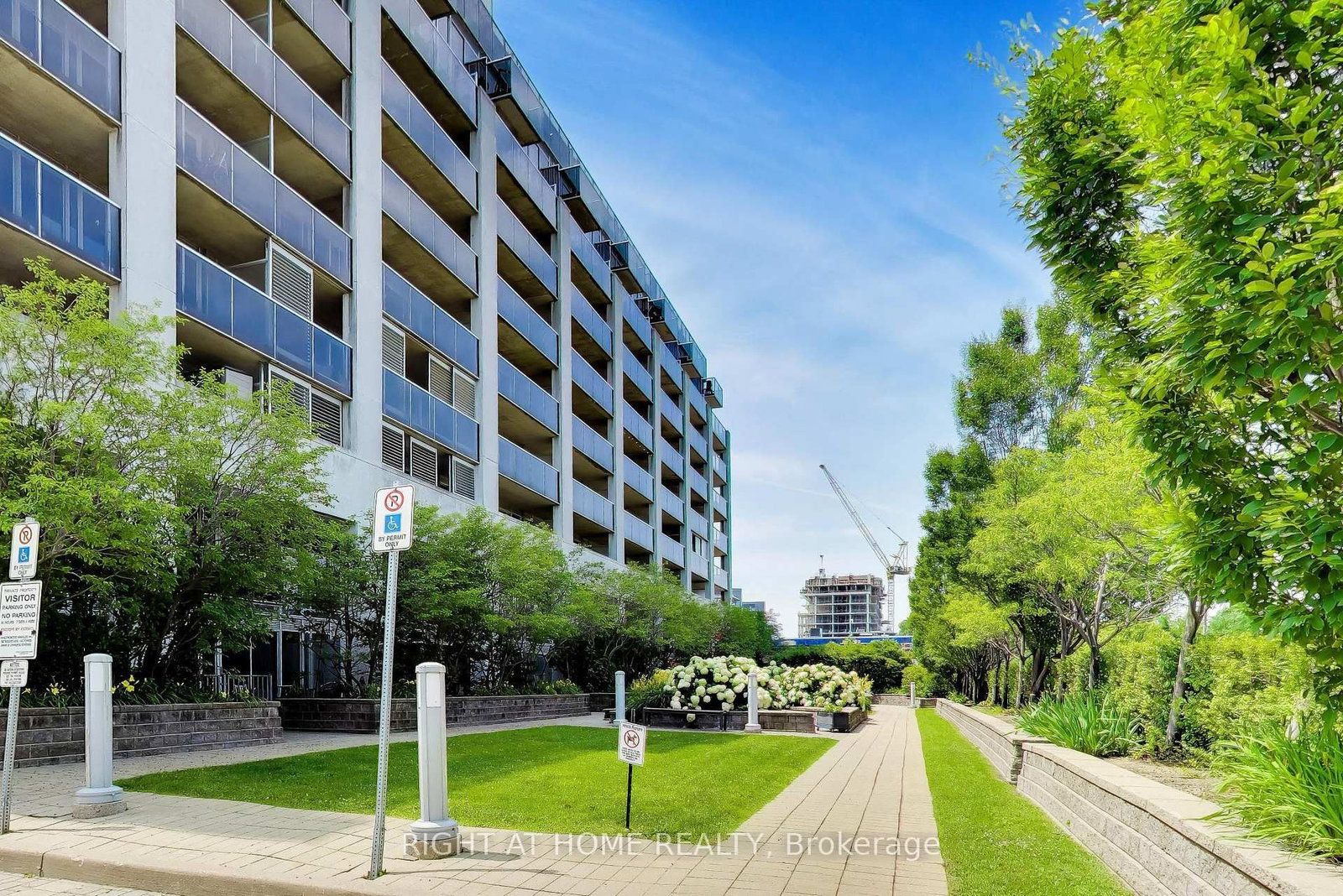 407-1040 The Queensway, Toronto — 36