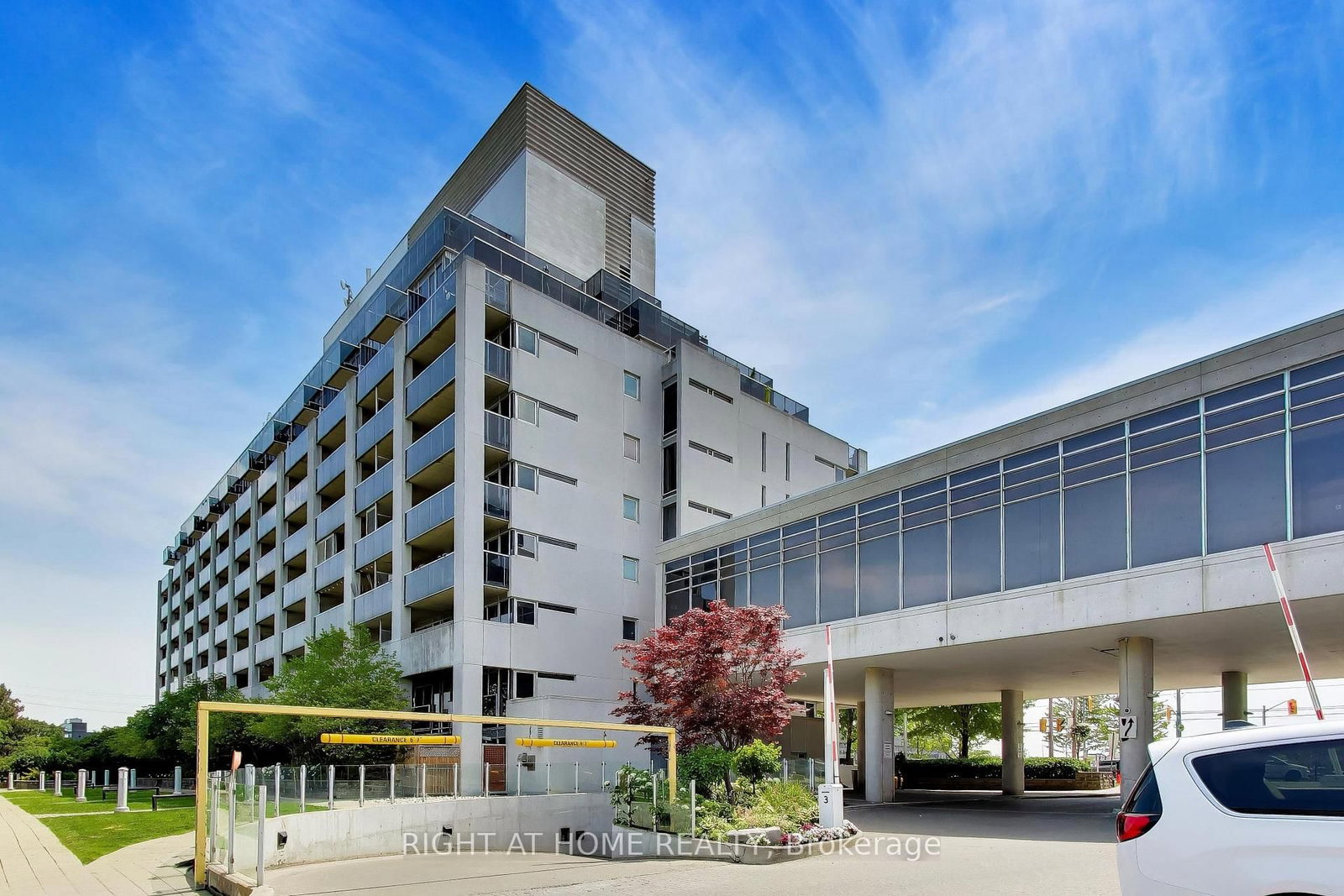 407-1040 The Queensway, Toronto — 4