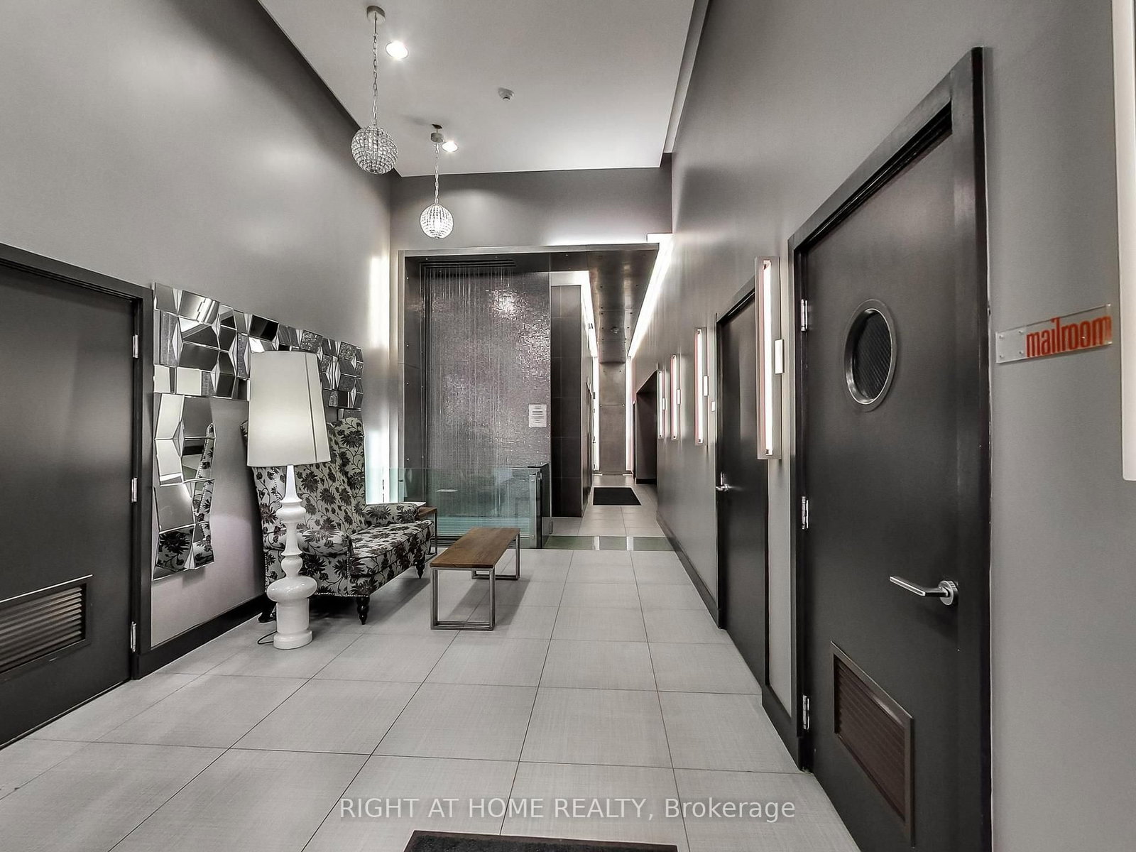 407-1040 The Queensway, Toronto — 8