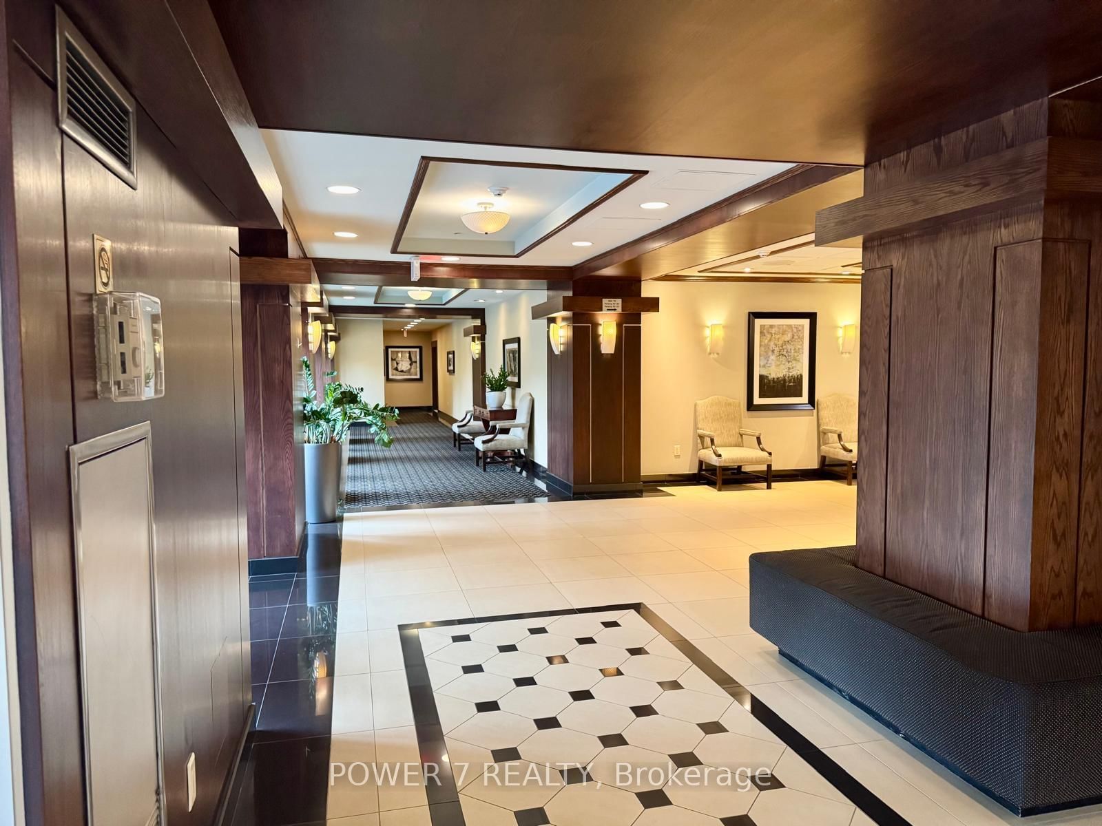 PH304-101 Subway Cres, Toronto — 3