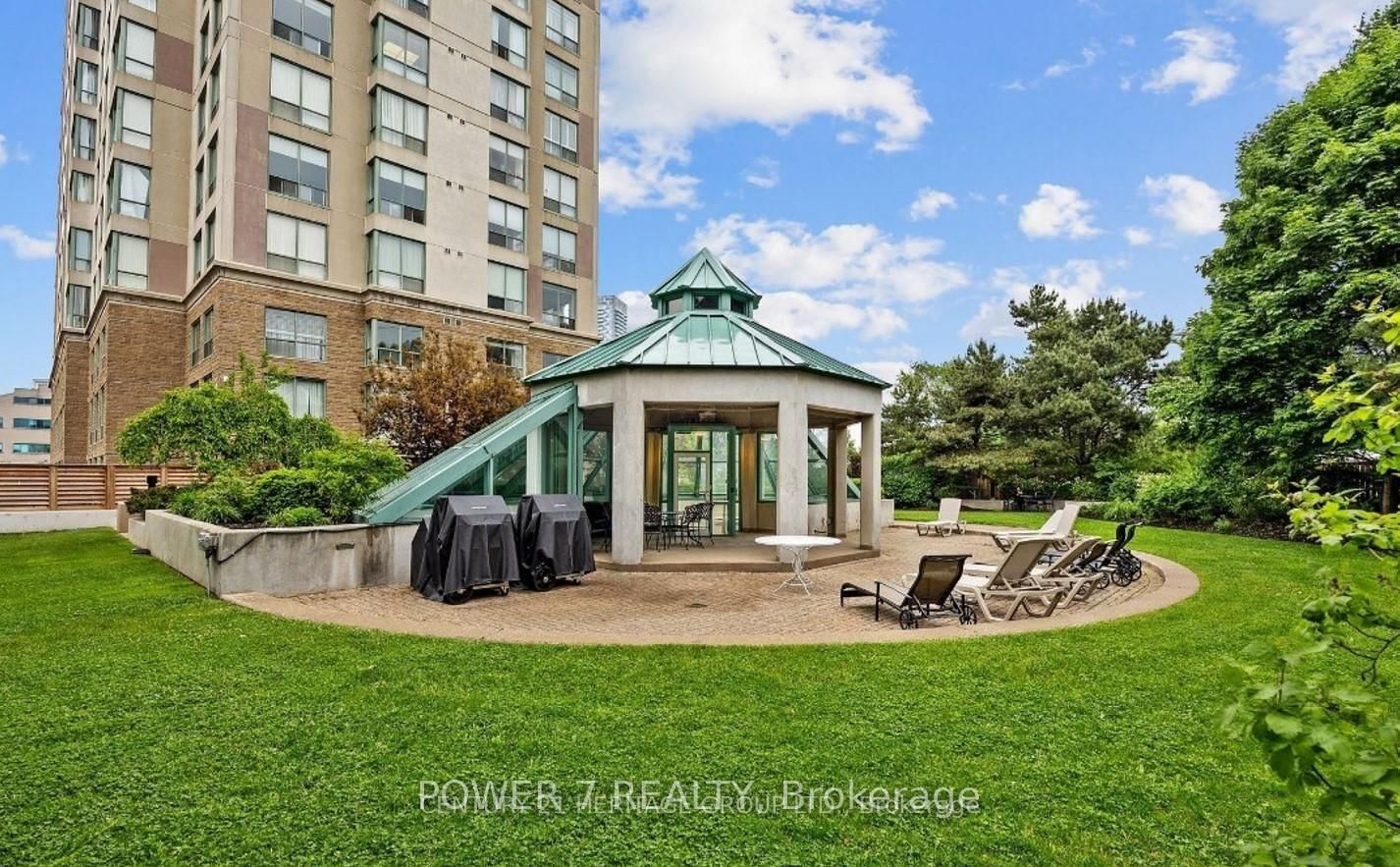 PH304-101 Subway Cres, Toronto — 31