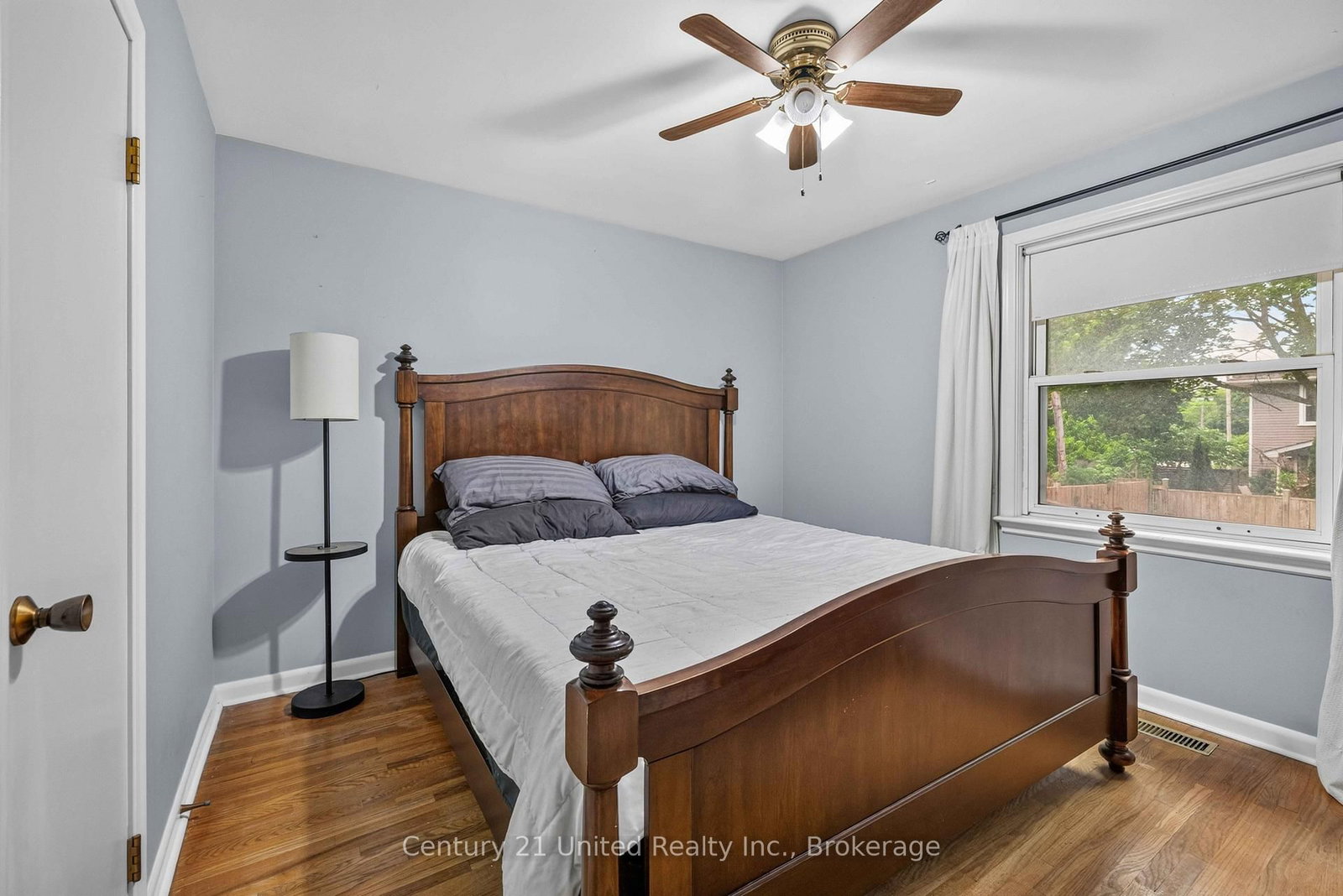 377 Chesterfield Ave, Peterborough — 11