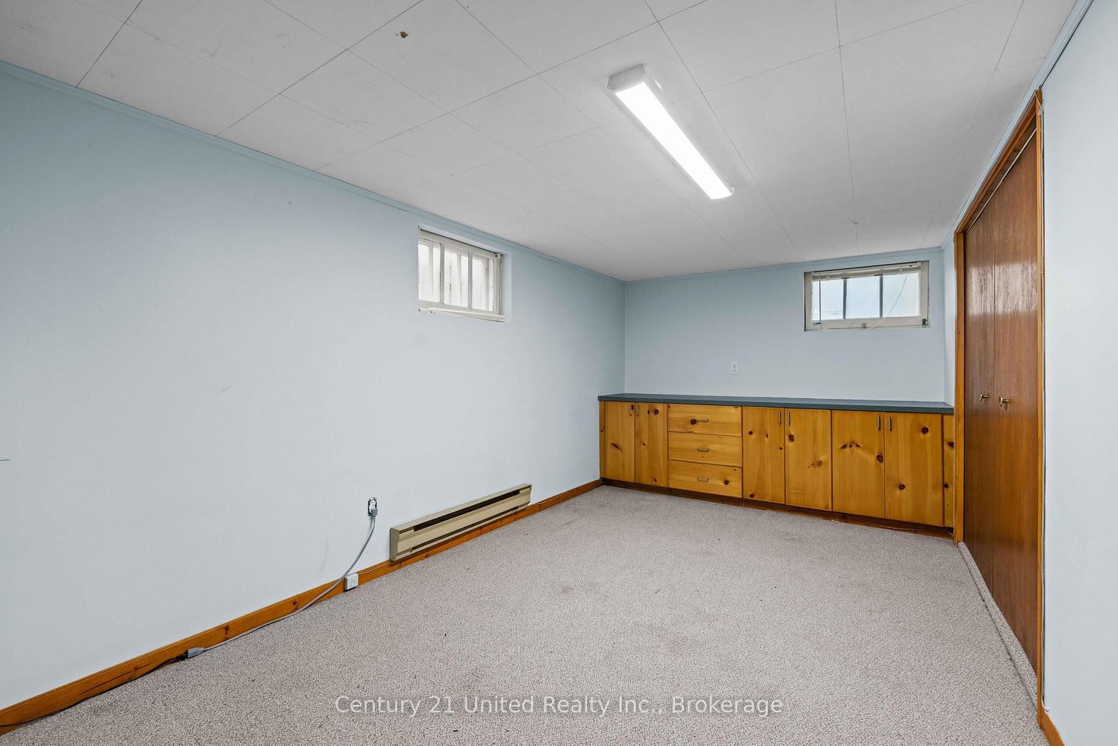377 Chesterfield Ave, Peterborough — 16