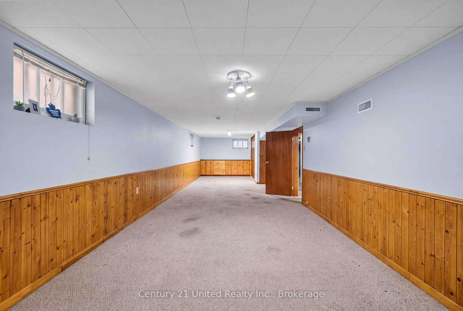 377 Chesterfield Ave, Peterborough — 19